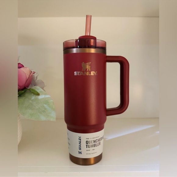 🎉LAST PIECE🎉Stanley 30oz. Quencher H2.0 FlowState Tumbler Glided Pomegranate - Picture 7 of 11
